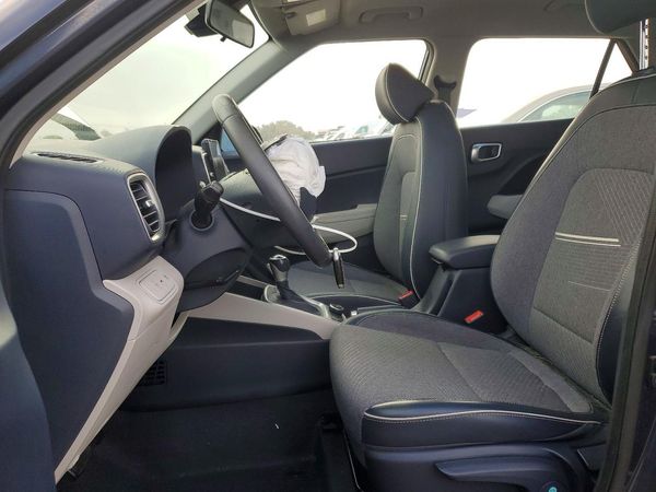 2022 HYUNDAI VENUE SEL & Limited — DENT