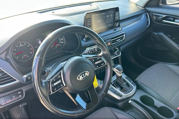 2021 KIA SELTOS S
