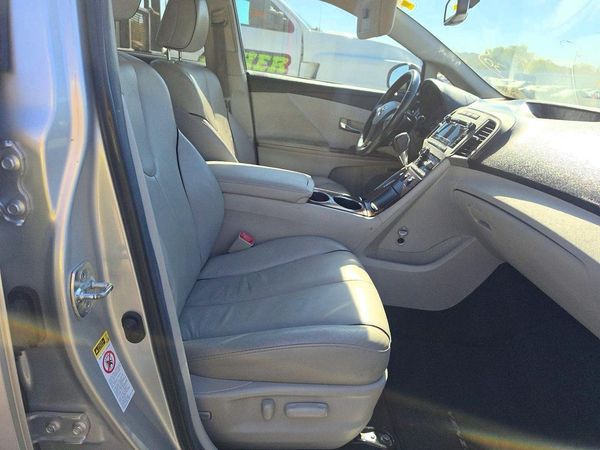 2012 TOYOTA VENZA