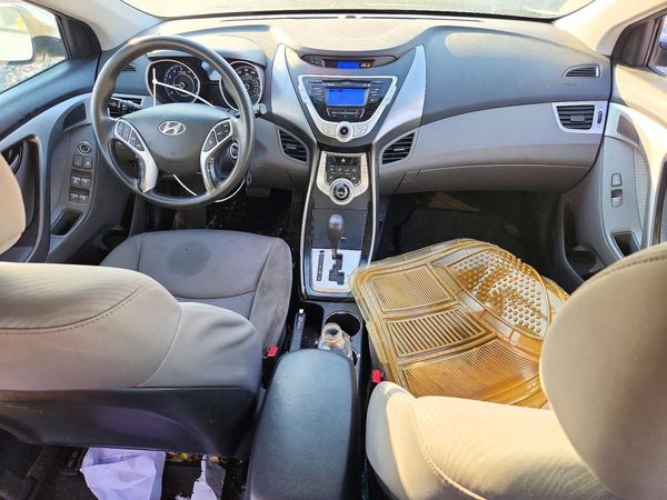2012 HYUNDAI ELANTRA GLS(Middle grade) — CKPT