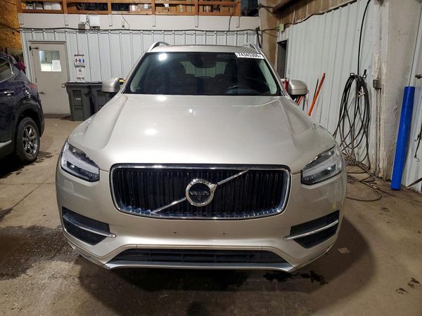 2017 VOLVO XC90 Momentum — DIRF