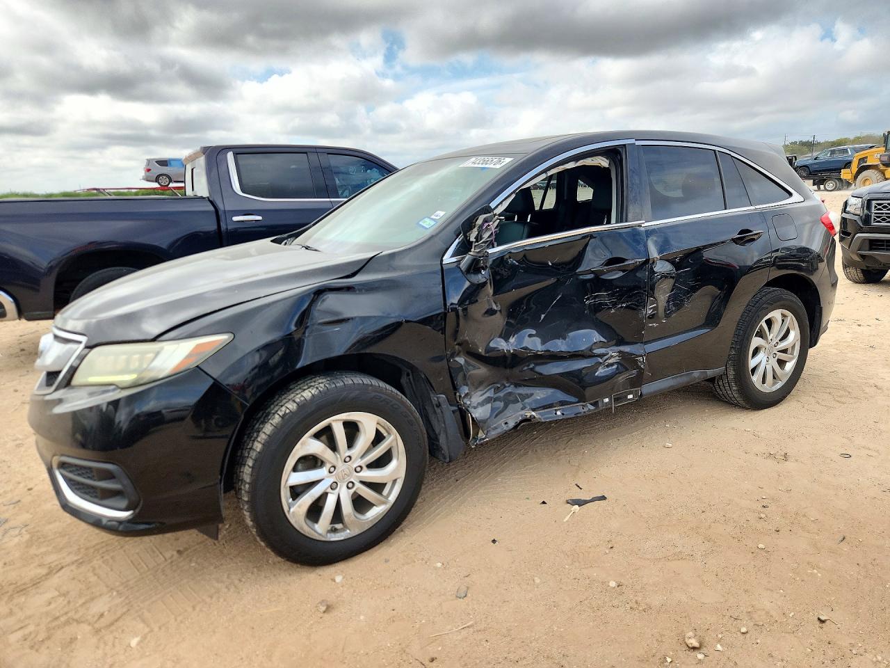 2016 ACURA RDX — Front 3/4