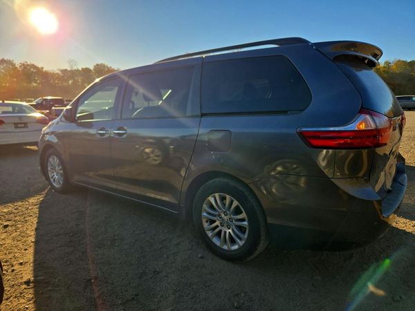 2017 TOYOTA SIENNA — DSRA