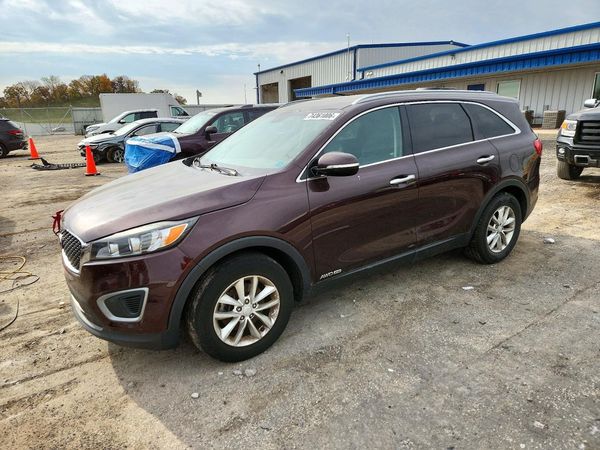 2016 KIA SORENTO L / LX — Front 3/4