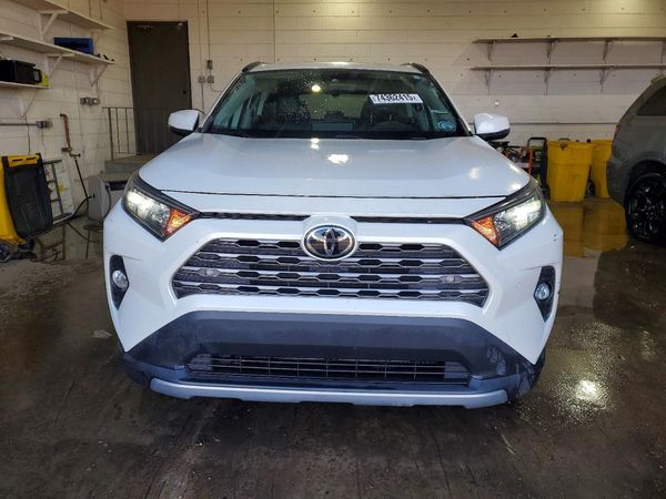 2021 TOYOTA RAV4