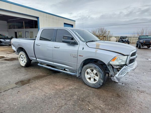 2019 RAM 1500 CLASSIC SLT