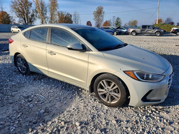 2017 HYUNDAI ELANTRA — Passenger 3/4