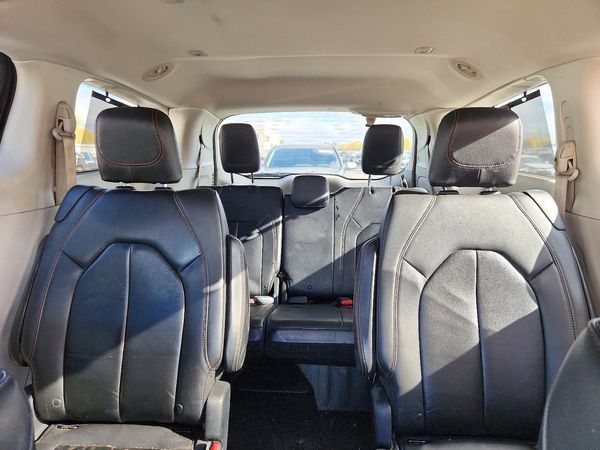2017 CHRYSLER PACIFICA Touring L — SUVN