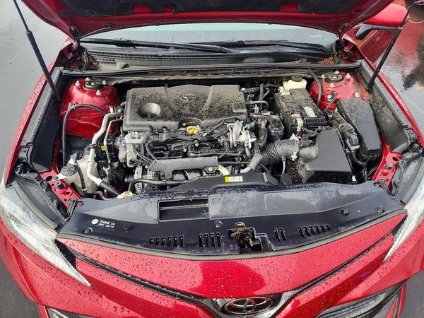 2018 TOYOTA CAMRY L/LE/SE/XLE — Engine bay