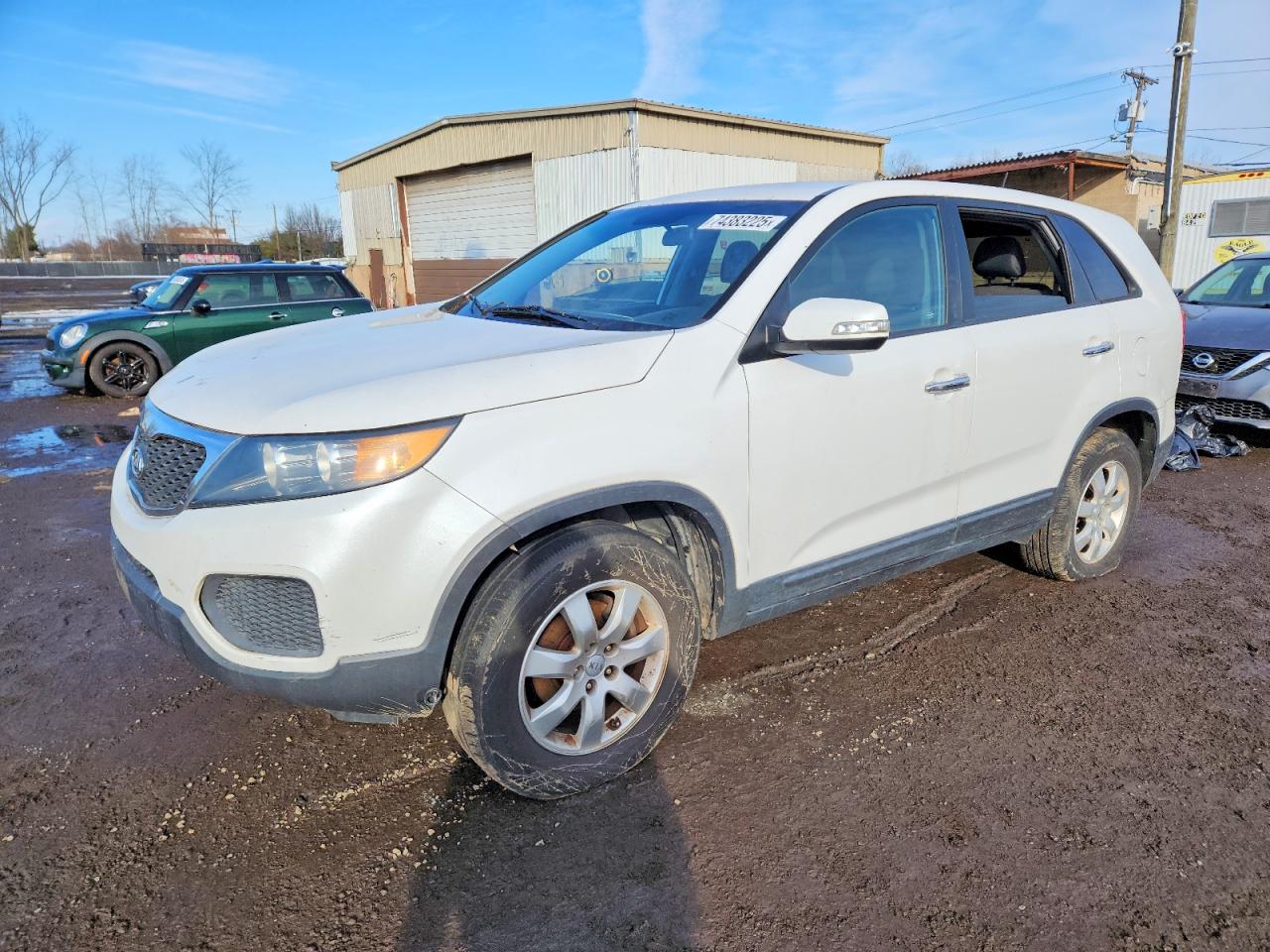 2013 KIA SORENTO Base / LX