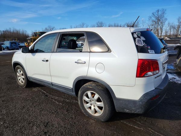 2013 KIA SORENTO Base / LX