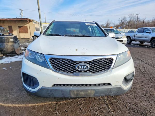 2013 KIA SORENTO Base / LX