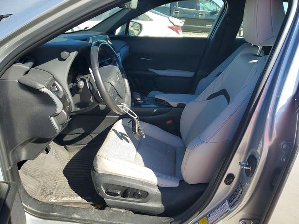2025 LEXUS UX 300H — DENT
