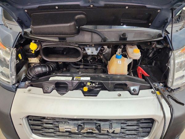 2020 RAM PROMASTER 3500 VF — Engine bay