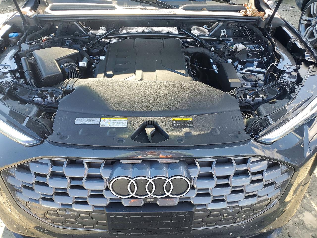 2025 AUDI Q5 quattro Prestige