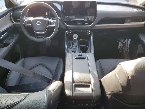 2024 TOYOTA GRAND HIGHLANDER
