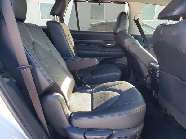 2024 TOYOTA GRAND HIGHLANDER