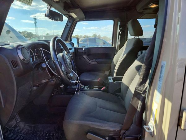 2017 JEEP WRANGLER UNLIMITED Unlimited Sport — DENT