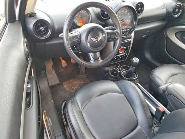 2015 MINI COOPER