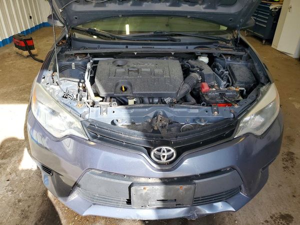 2014 TOYOTA COROLLA L/LE — Engine bay