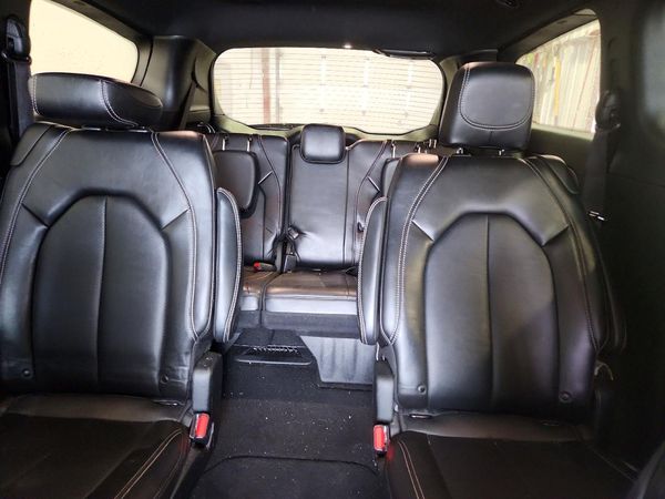 2025 CHRYSLER PACIFICA Select — SUVN