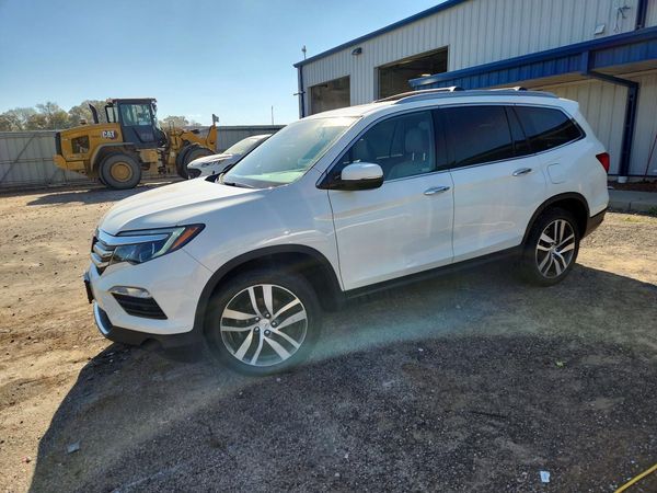 2018 HONDA PILOT Elite — Front 3/4