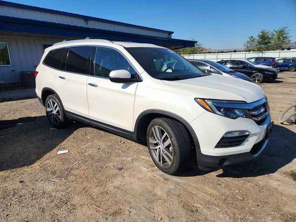 2018 HONDA PILOT Elite — Passenger 3/4