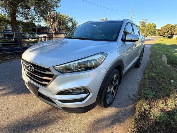 2016 HYUNDAI TUCSON