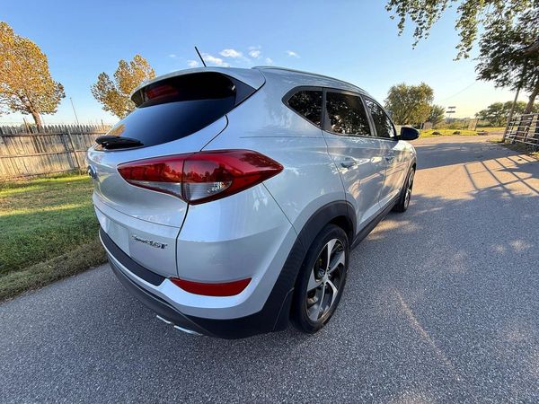 2016 HYUNDAI TUCSON