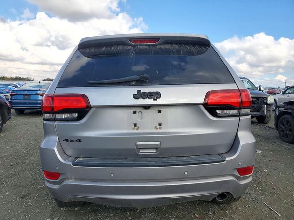 2018 JEEP GRAND CHEROKEE Laredo — DIRR