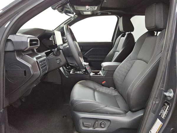2025 TOYOTA 4RUNNER — DENT