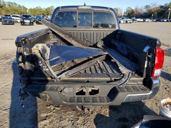 2016 TOYOTA TACOMA