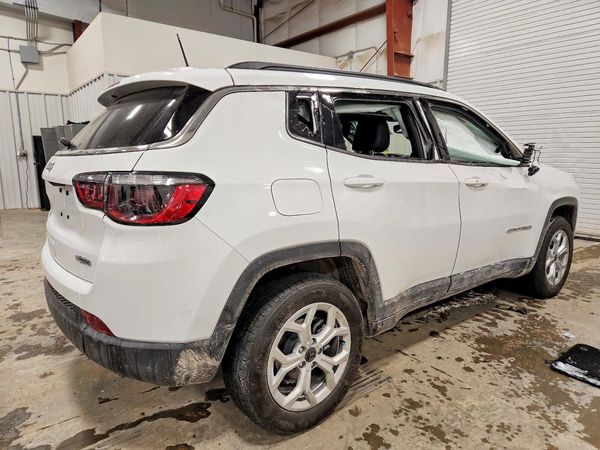 2025 JEEP COMPASS North, Latitude