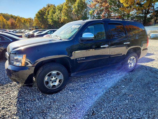 2012 CHEVROLET TAHOE LT — Front 3/4