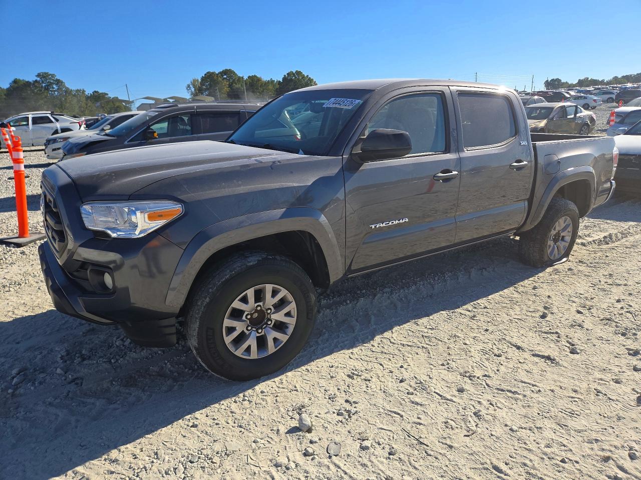 2016 TOYOTA TACOMA — Front 3/4