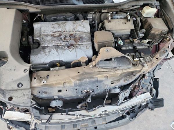 2013 LEXUS RX 350 — Engine bay