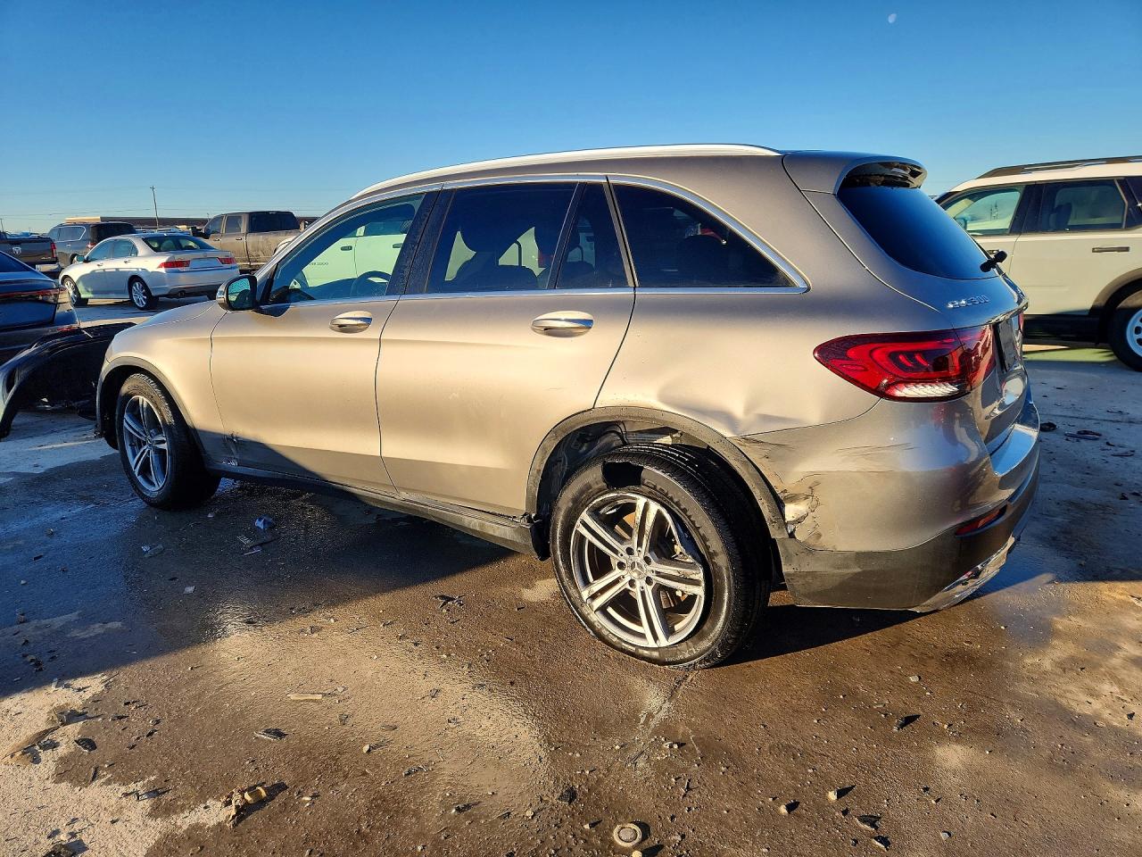 2020 MERCEDES-BENZ GLC GLC300