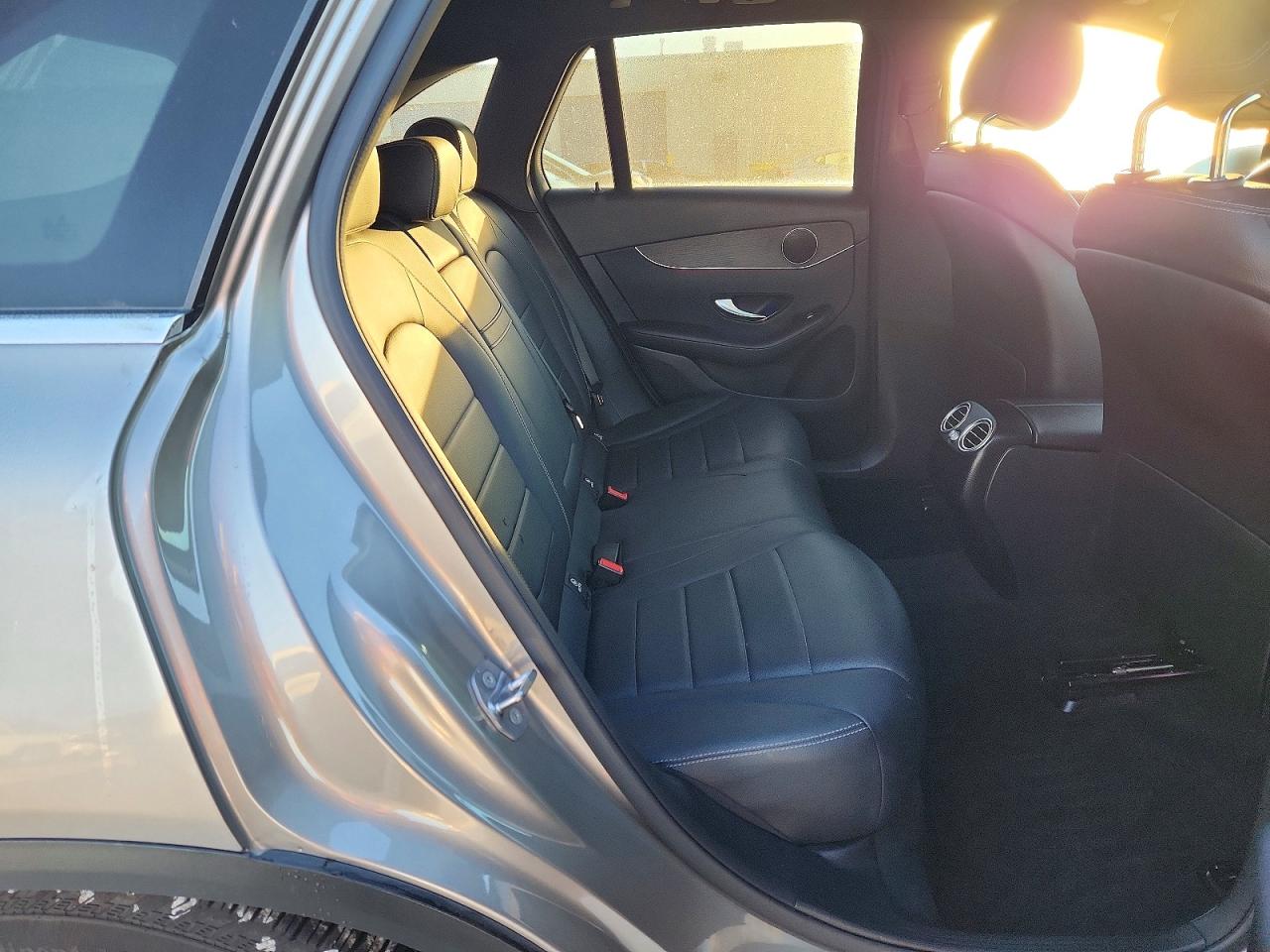 2020 MERCEDES-BENZ GLC GLC300
