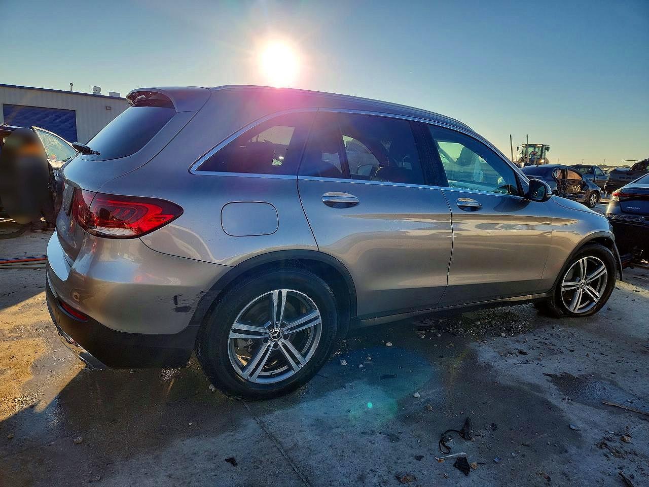 2020 MERCEDES-BENZ GLC GLC300
