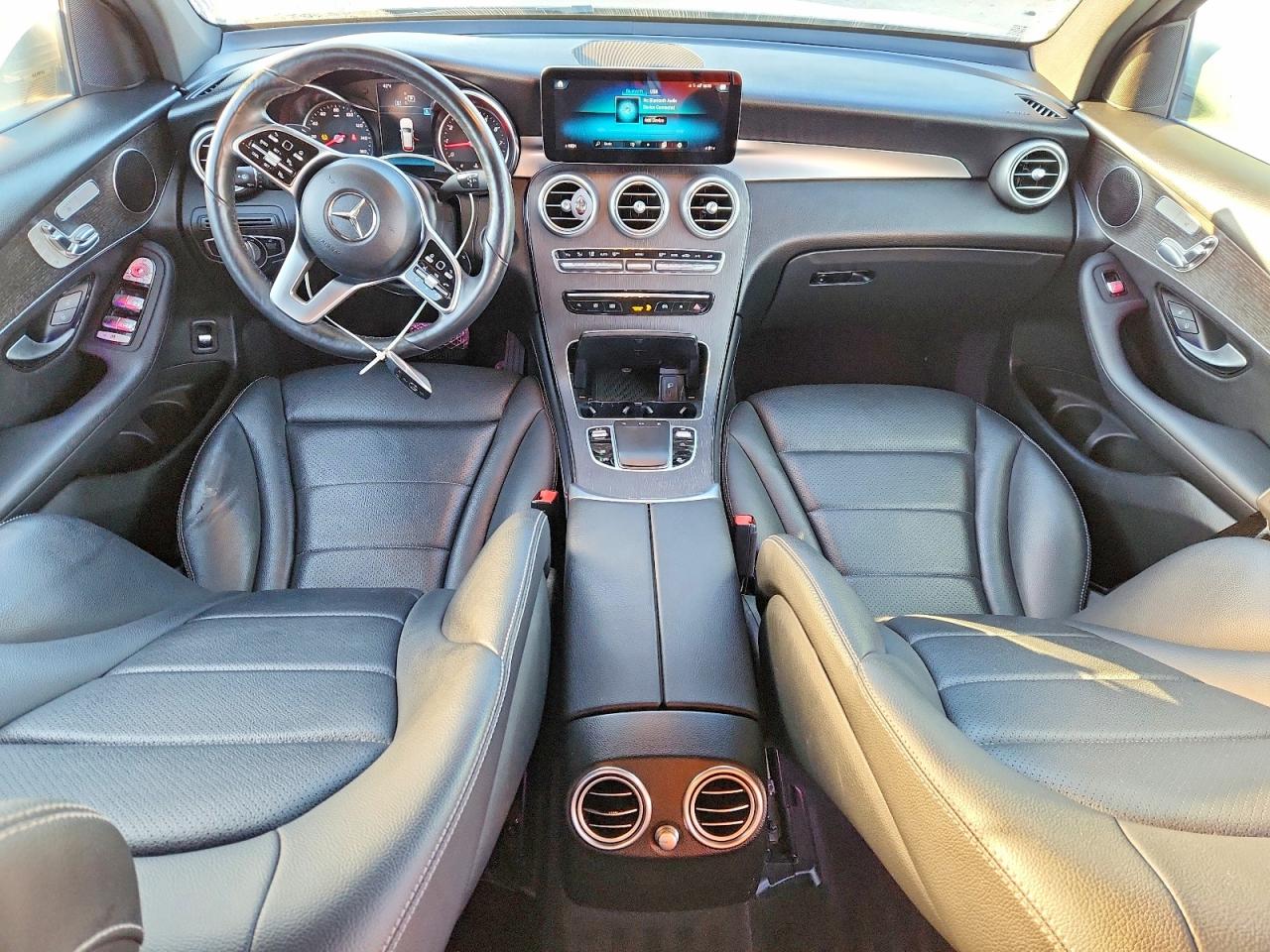2020 MERCEDES-BENZ GLC GLC300