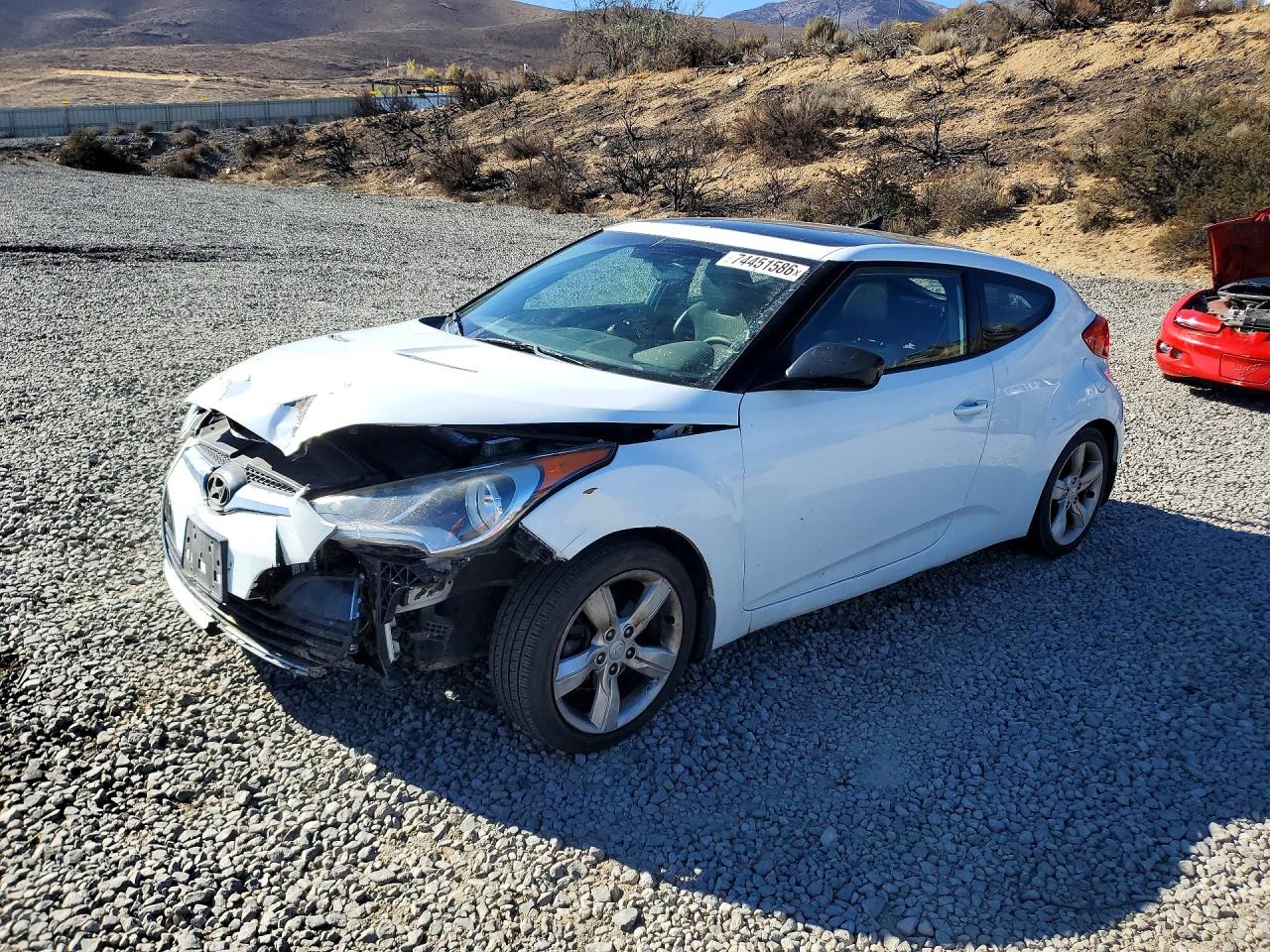 2014 HYUNDAI VELOSTER — Front 3/4
