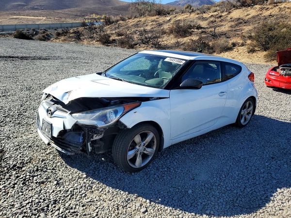 2014 HYUNDAI VELOSTER — Front 3/4