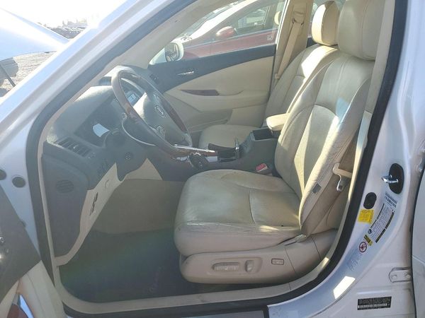 2012 LEXUS ES 350 — DENT