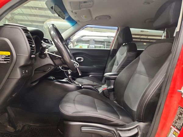 2018 KIA SOUL Plus — DENT