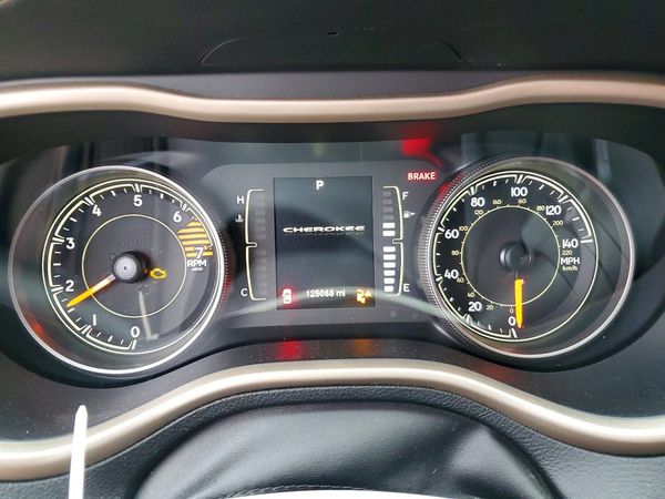 2017 JEEP CHEROKEE LATITUDE FWD