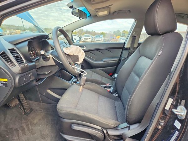 2017 KIA FORTE
