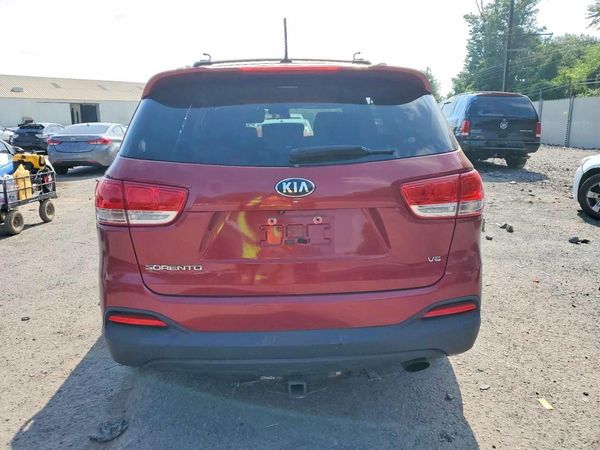 2017 KIA SORENTO L, LX