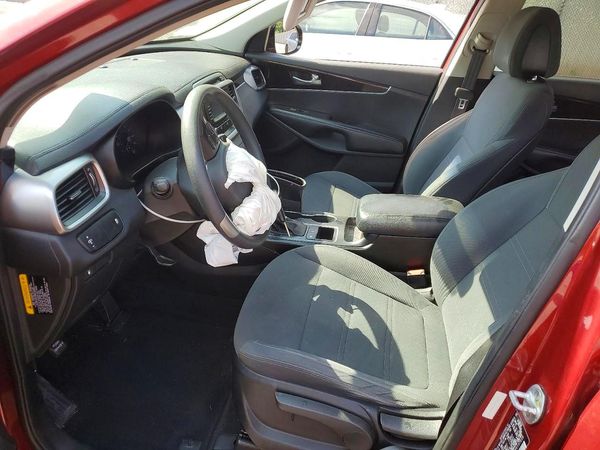 2017 KIA SORENTO L, LX