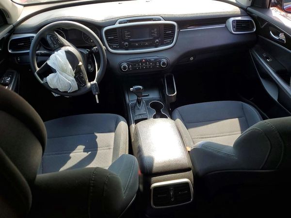 2017 KIA SORENTO L, LX