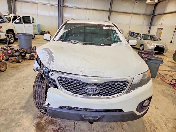 2013 KIA SORENTO